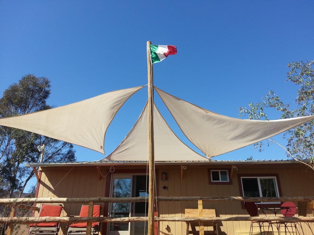 Hotel Vinofilia Valle de Guadalupe Esterno foto
